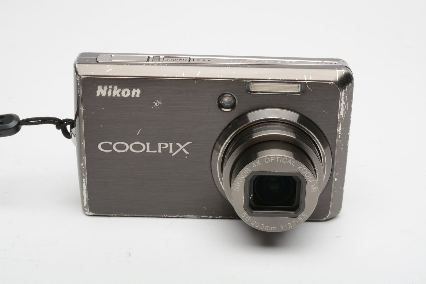 Nikon CoolPix S600 10MP 4X Zoom Digital Point&Shoot Camera Silver, Boxed, Bargain