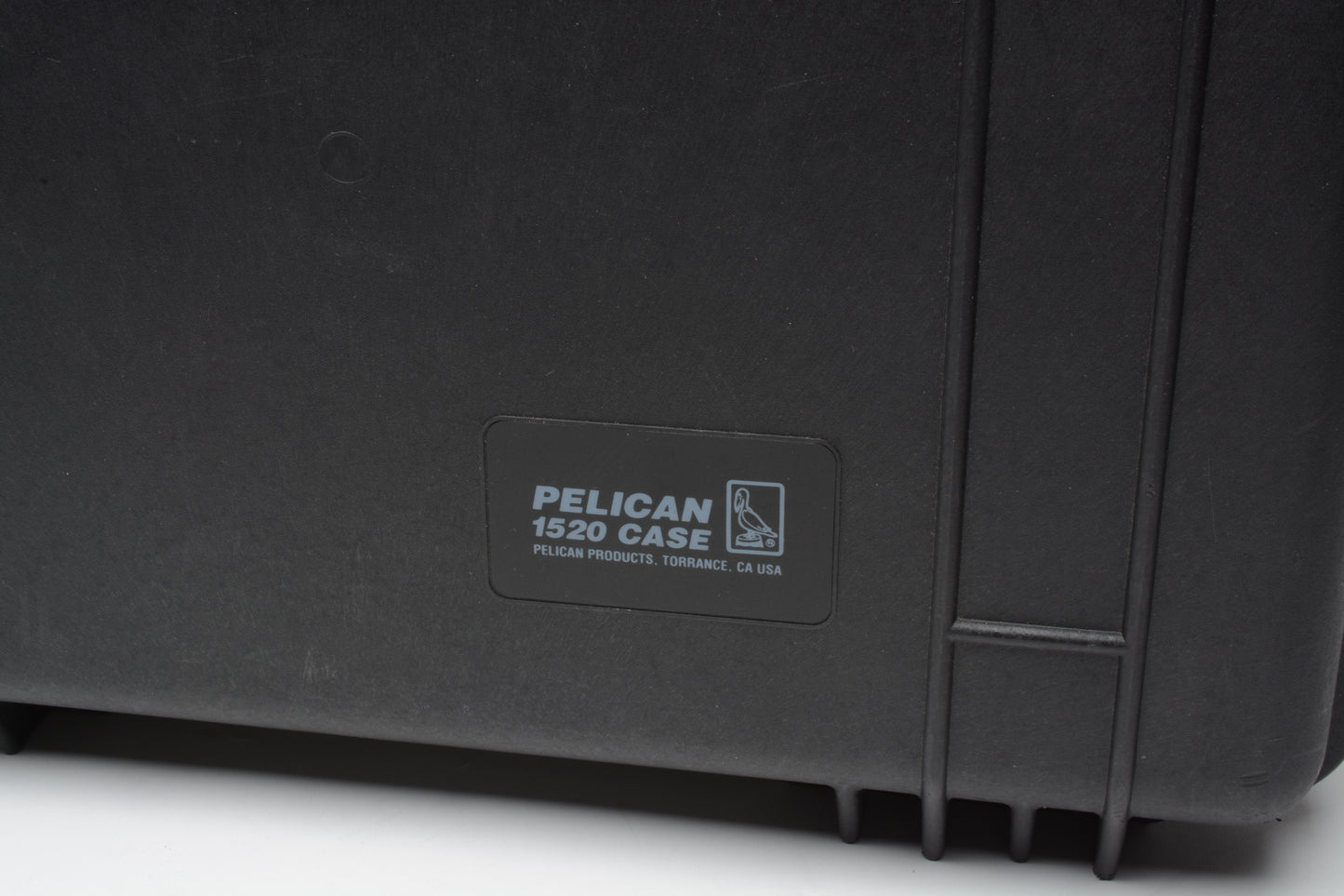 Pelican 1520 Black hard molded case w/internal dividers, Nice & Clean