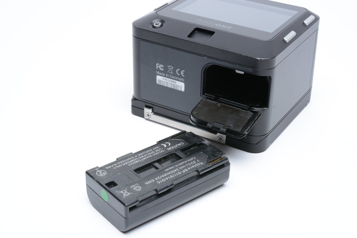 Phase One IQ160 60.5MP Digital Medium Format back (Hasselblad), Very clean