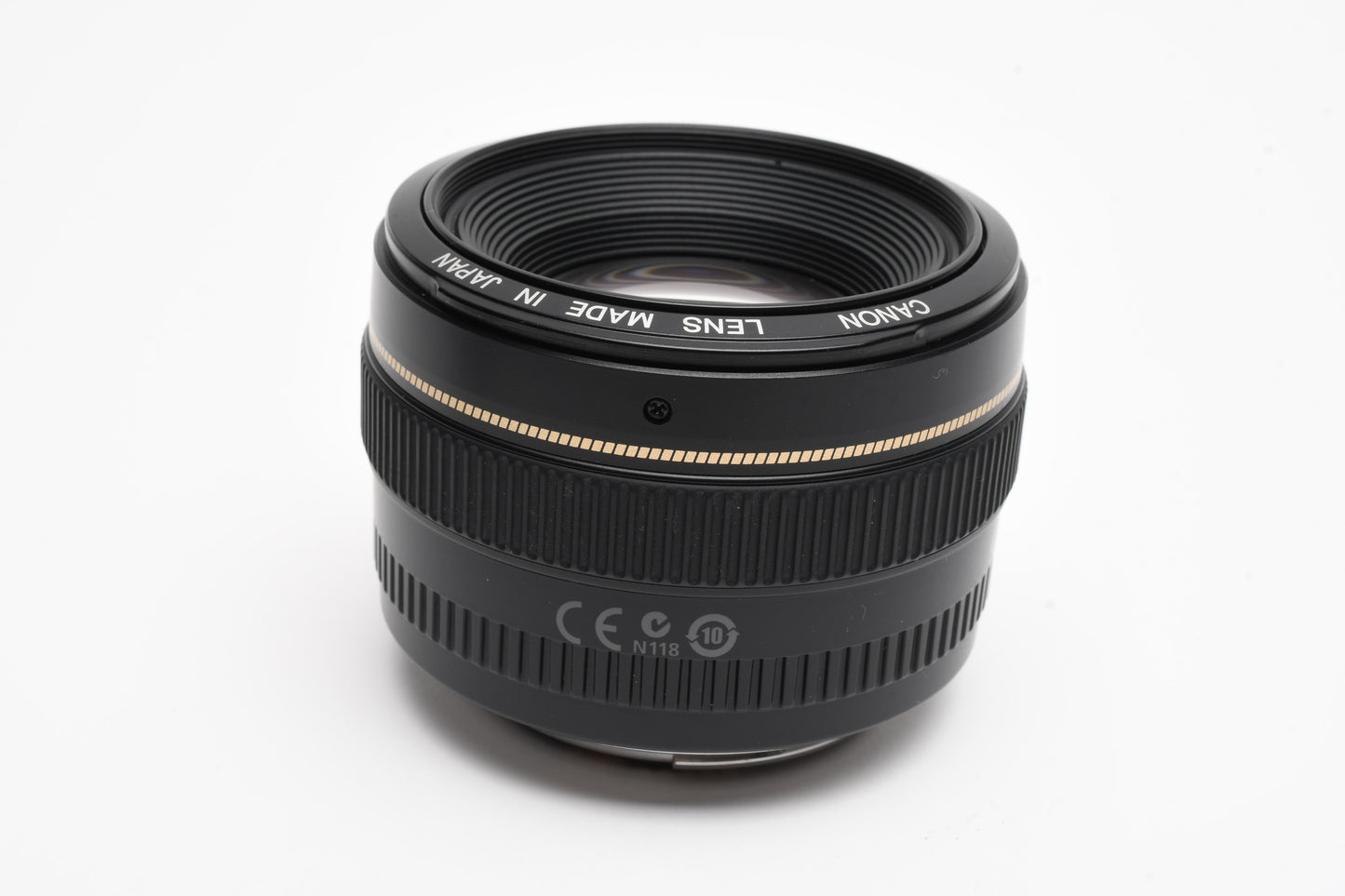 Canon EF 50mm f1.4 USM Lens, Caps, Mint- +UV & ES-71 II lens hood