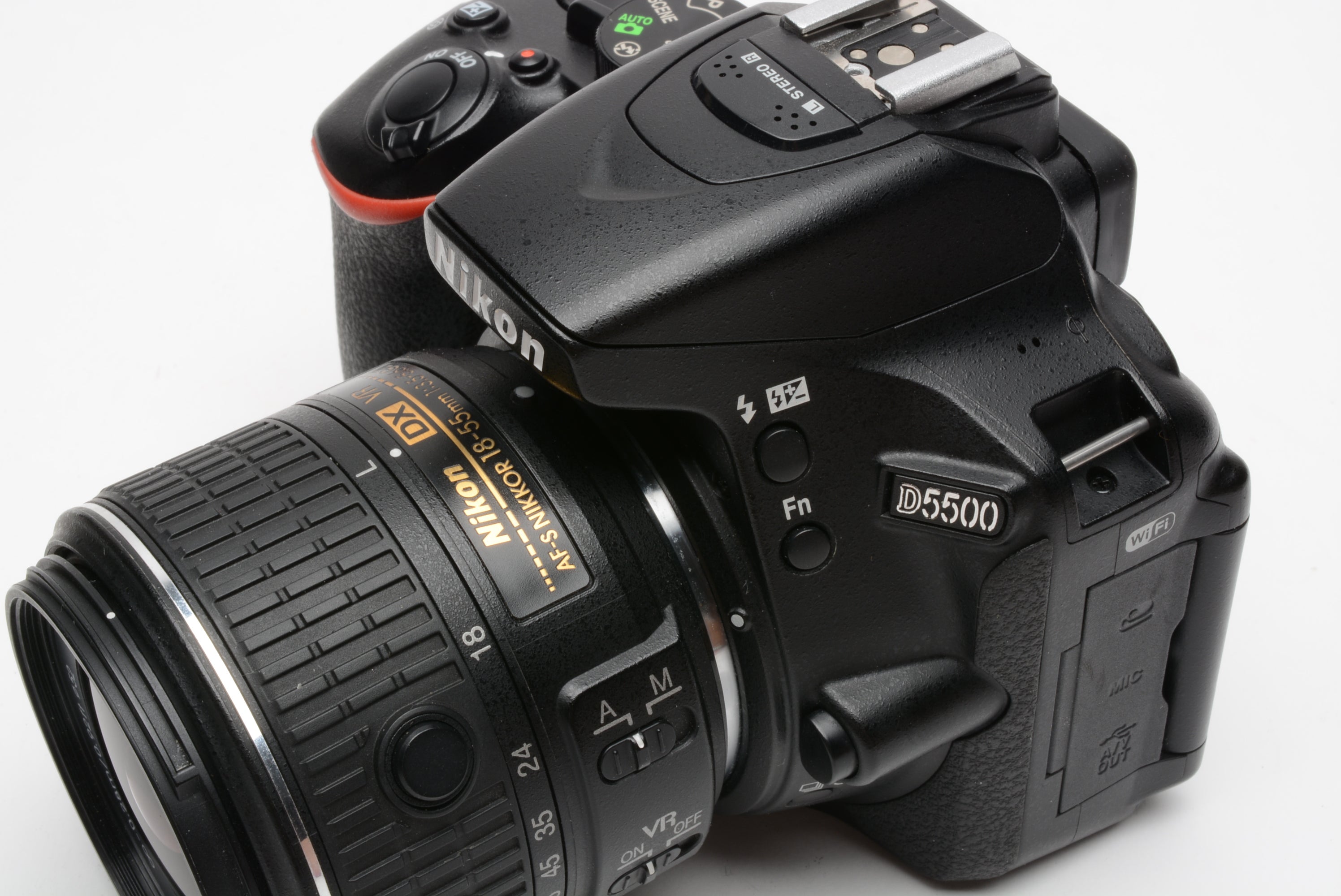 Nikon D5500 DSLR w/AFS 18-55mm f3.5-5.6 GII VR, 2batts, charger ...