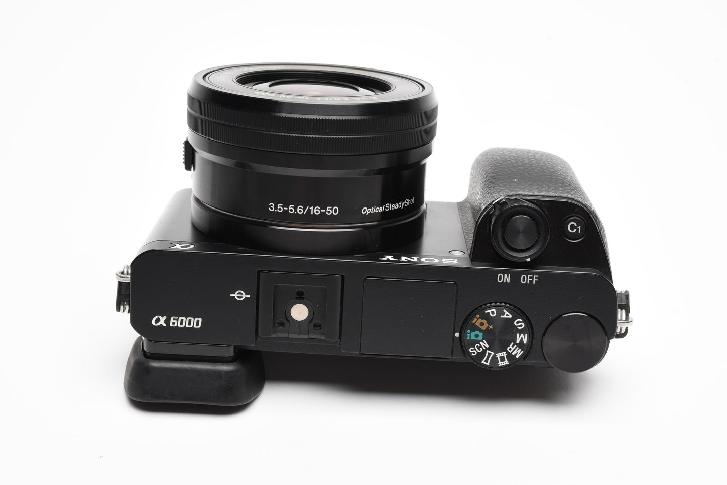 Sony A6400 Mirrorless w/16-50mm zoom, batt, charger, Only 2893 Acts!