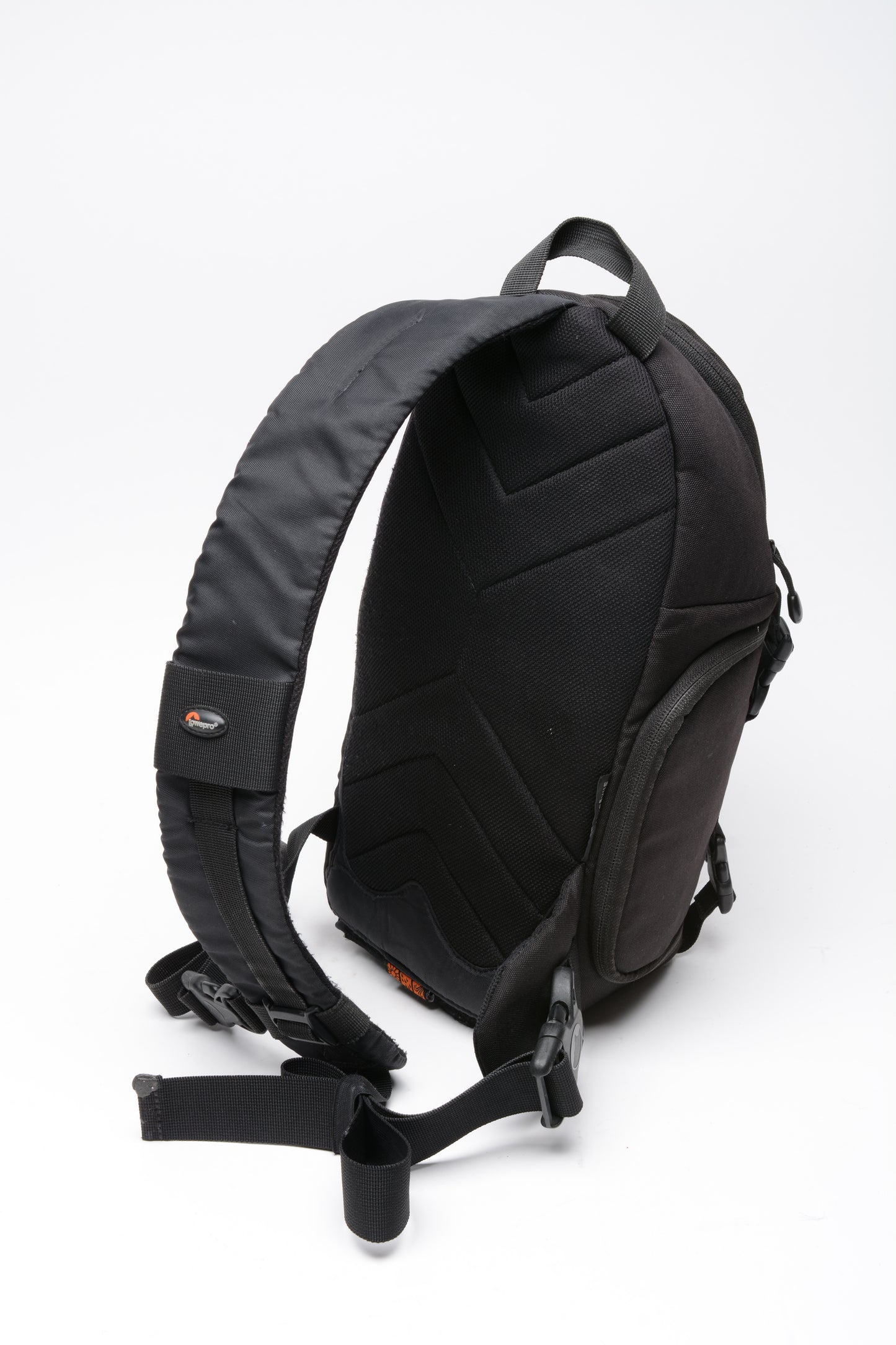 Lowepro Slingshot 100 AW sling pack, nice and clean (Black)