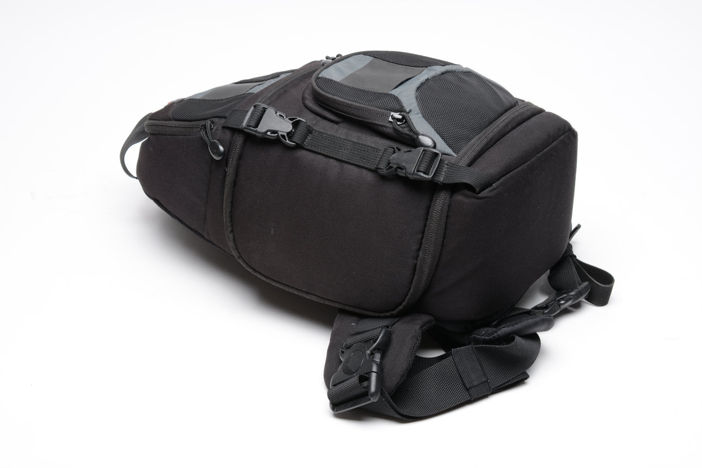 Lowepro Slingshot 100 AW sling pack, nice and clean (Black)