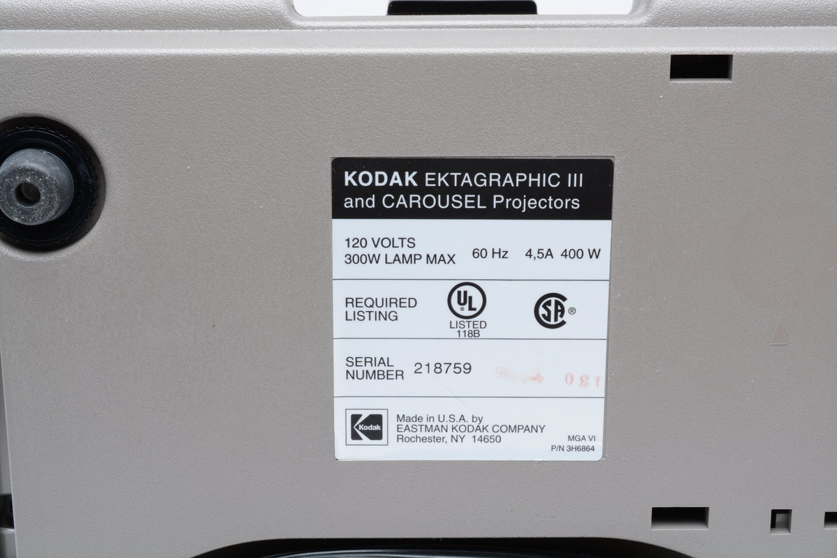 Kodak Ektagraphic IIIA Carousel slide projector, Schneider lens, tray, remote, Very clean, tested