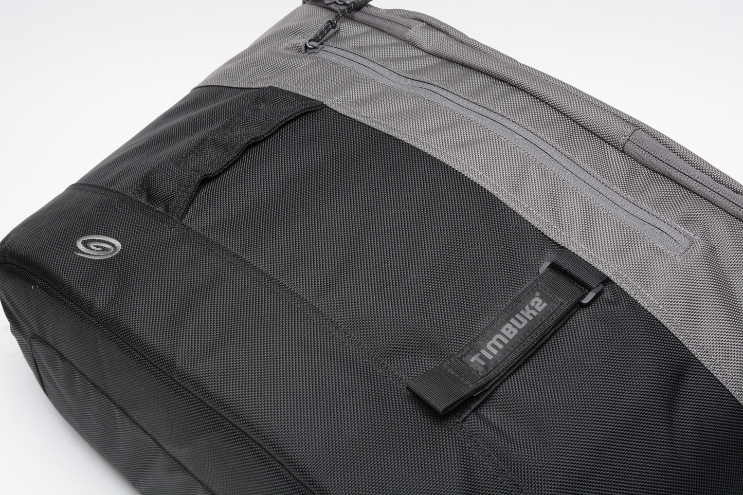 Timbuk2 Snoop Camera BackPack (Black/Gray), Nice quality!