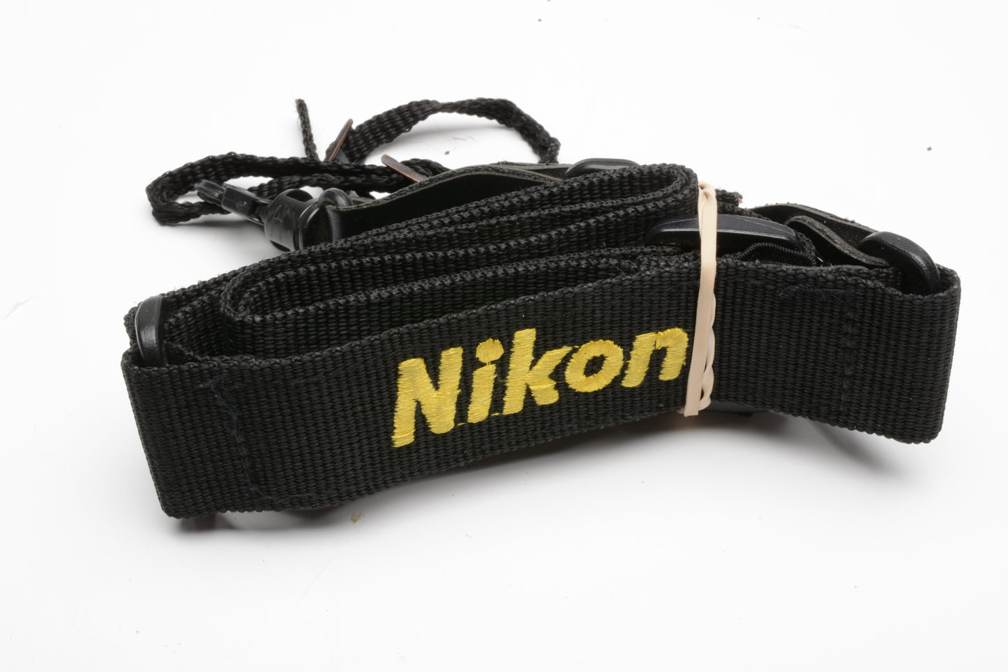 Nikon N70 35mm SLR w/AF 35-80mm F4-5.6D zoom lens, strap+UV