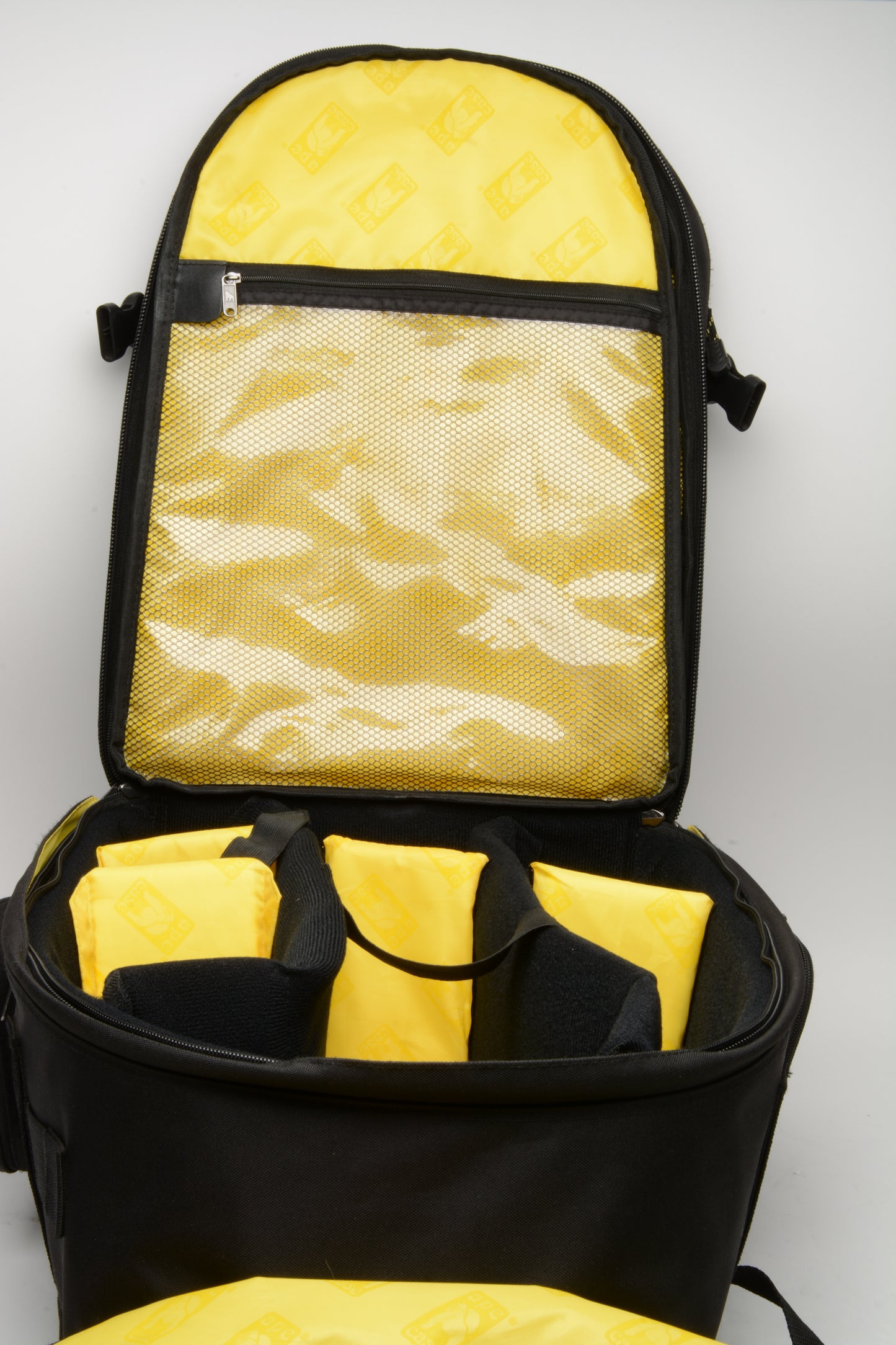 Ape Case ACPRO4000 w/trolley, Very clean, Great camera backpack, *Read