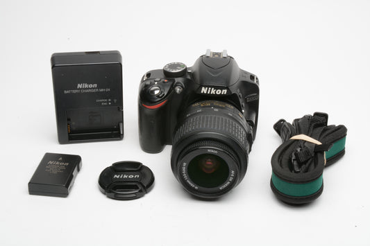 Nikon D3200 DSLR w/18-55mm f3.5-5.6G VR lens, batt+charger+strap 20K Acts