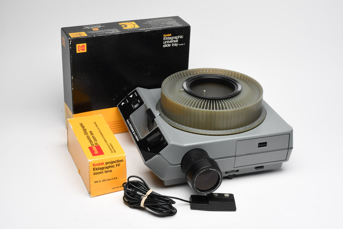 Kodak Ektagraphic III E Carousel Projector, Zoom, Tray, Remote, Tested, Great!