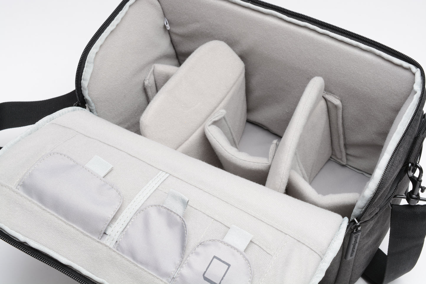 Promaster Cityscape 40 Camera Case should bag (Charcoal), Very clean