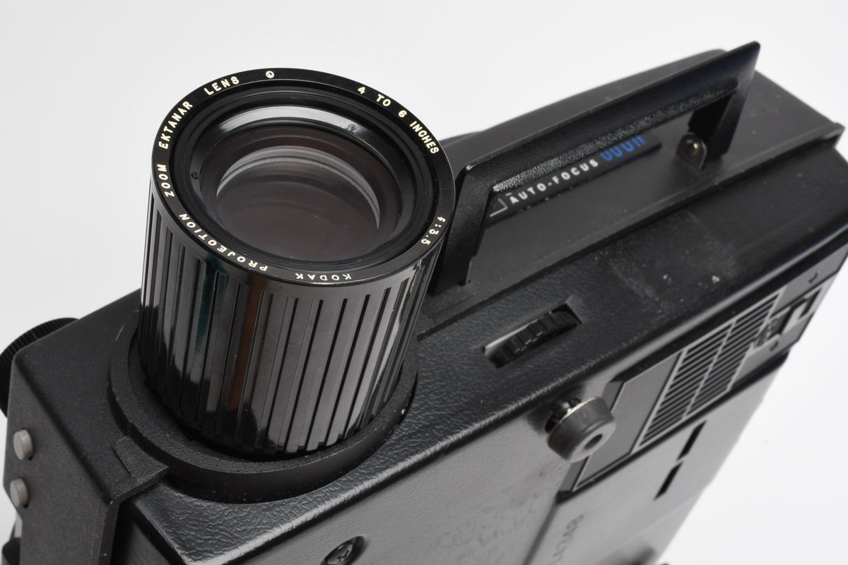 Kodak Carousel AF 860H 35mm Slide projector, lens, case, tested, great!