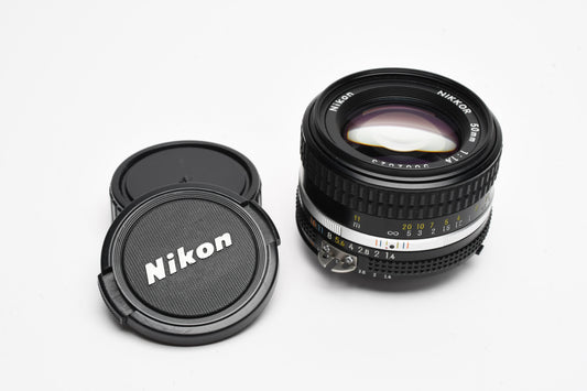 Nikon Nikkor 50mm f1.4 AI-S Prime lens, caps, sharp! Great prime lens