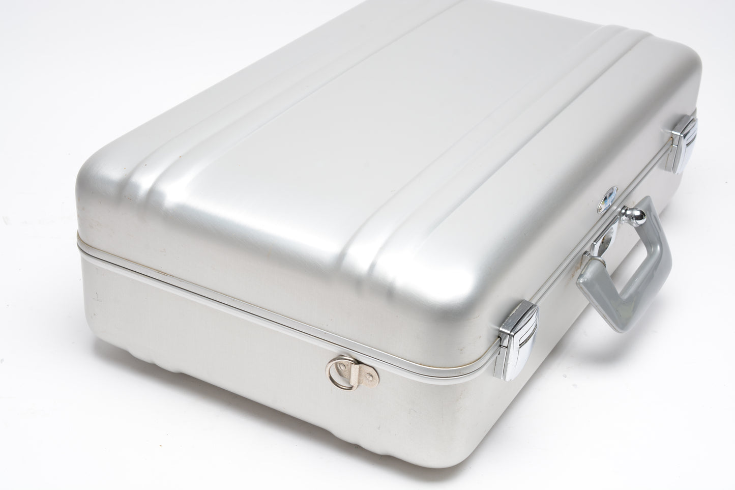 Zero Halliburton camera case ~21x13x6.5", No internal foam, Very clean