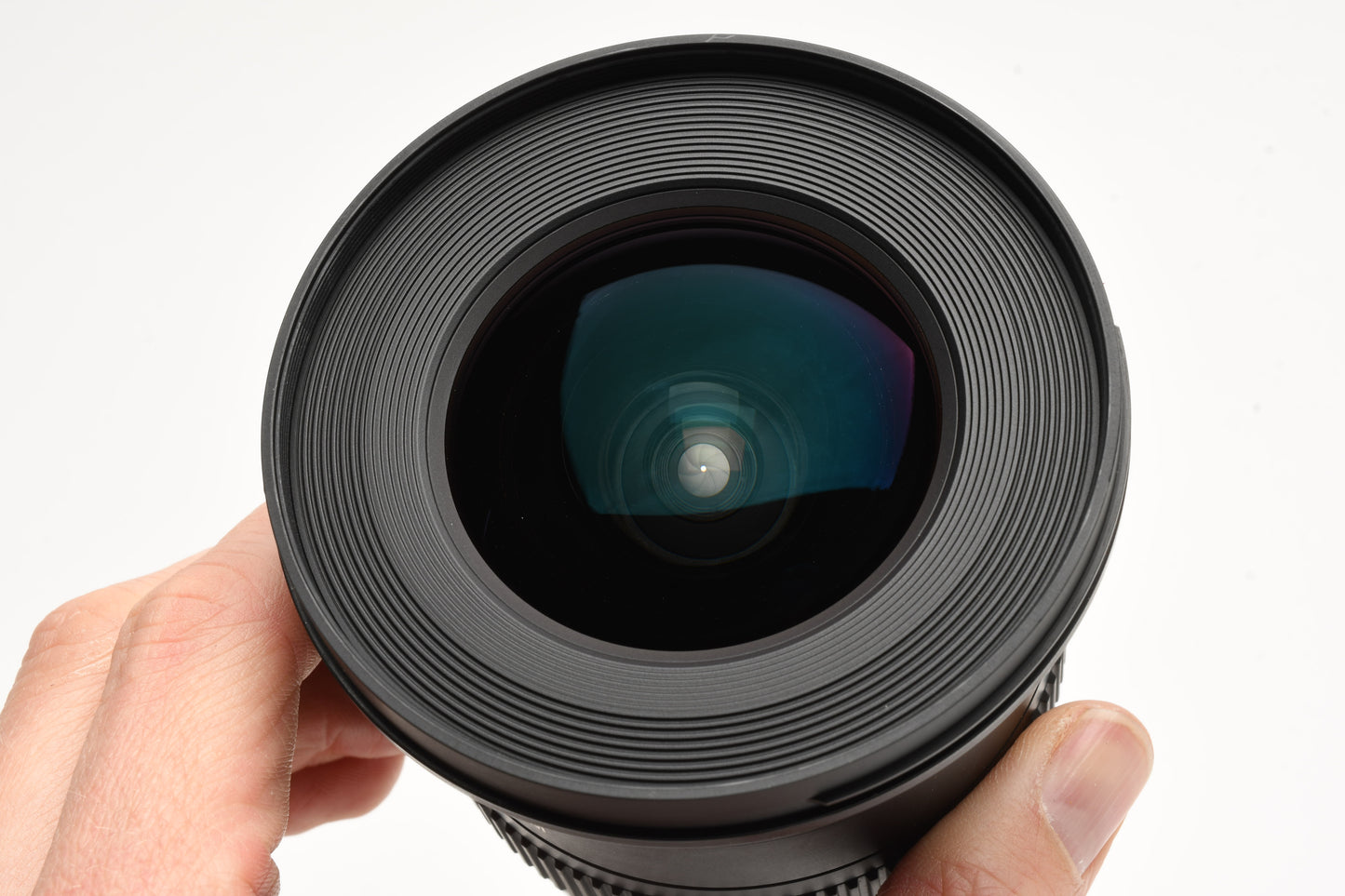 Sigma AF 10-20mm f3.5 DC HSM wide zoom lens Nikon Hood, caps, UV, case Mint-