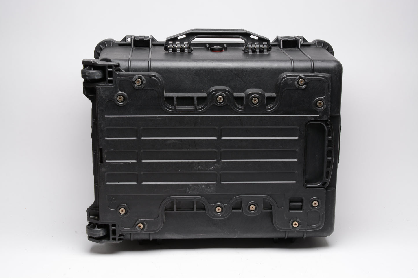 Pelican 1610 Weatherproof Rolling case w/insert/dividers, Great! Clean