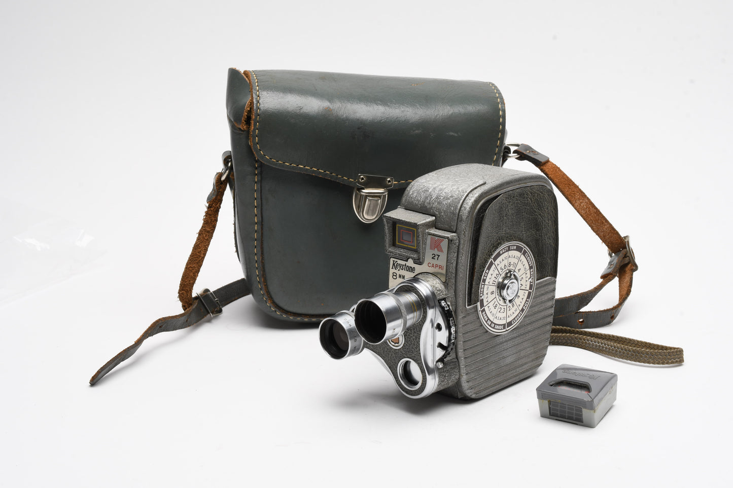 Keystone Capri 27 8mm Movie camera, Case, Works!