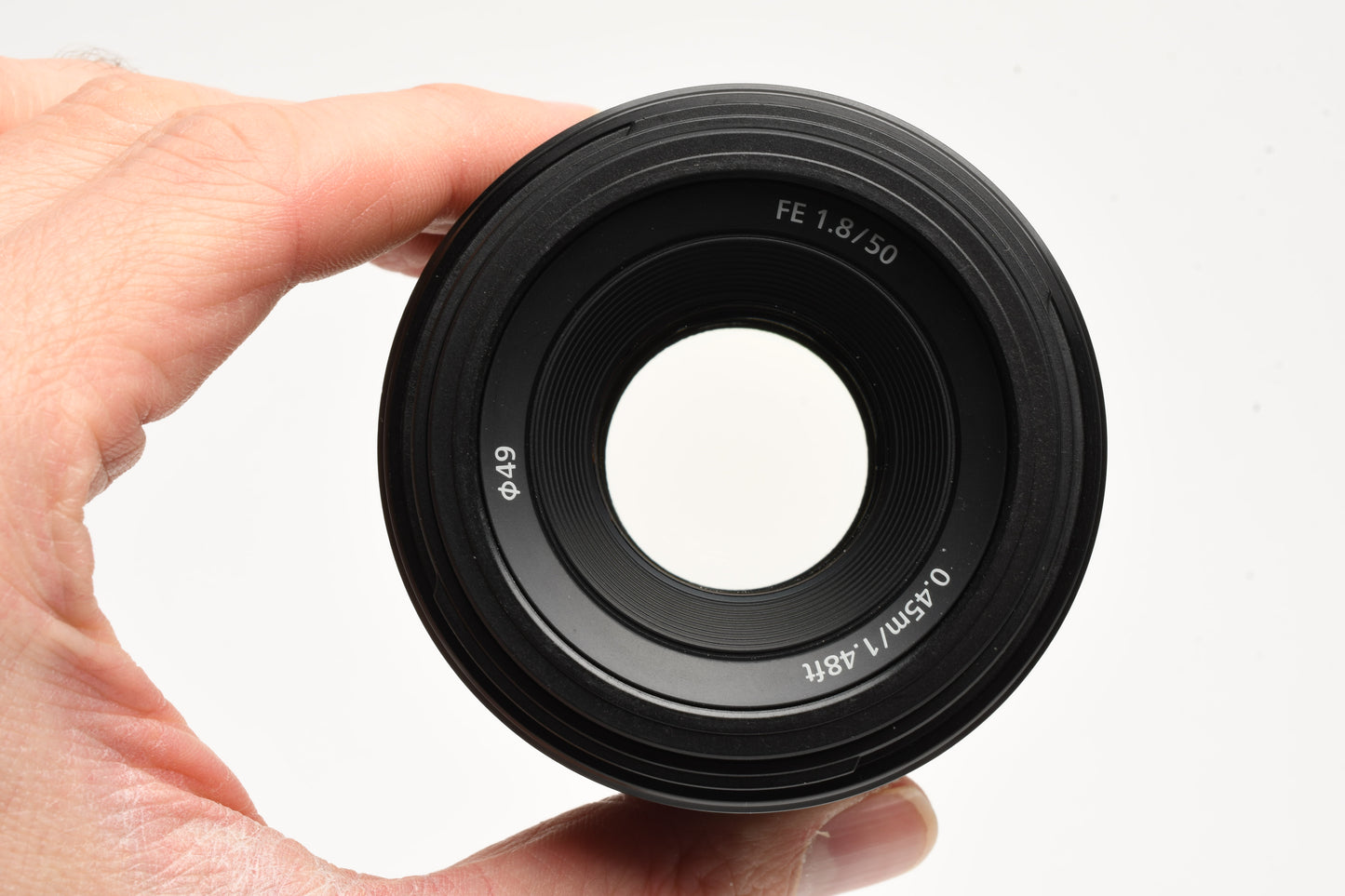 Sony 50mm f1.8 FE SEL50F18F Prime lens, Hood, Sharp!
