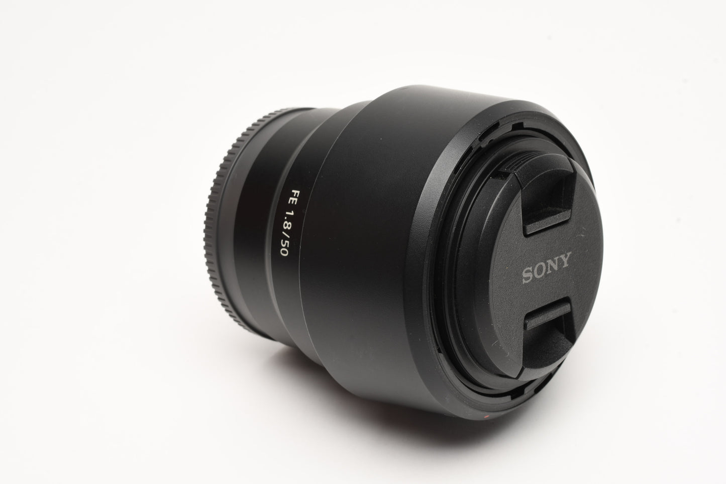 Sony 50mm f1.8 FE SEL50F18F Prime lens, Hood, Sharp!