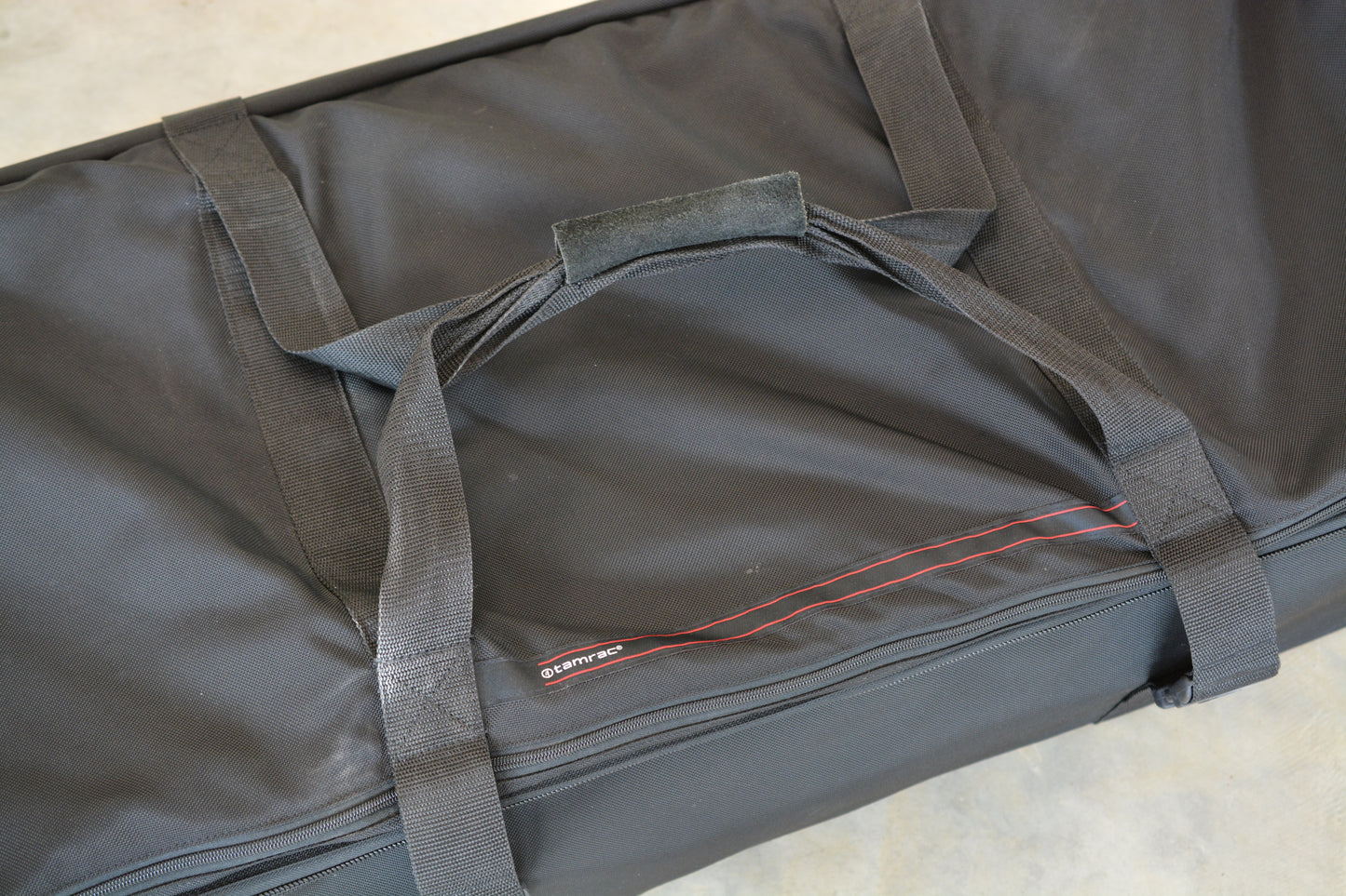 Tamrac Professional Rolling Studio Equipment Case 44x18x10", Great!