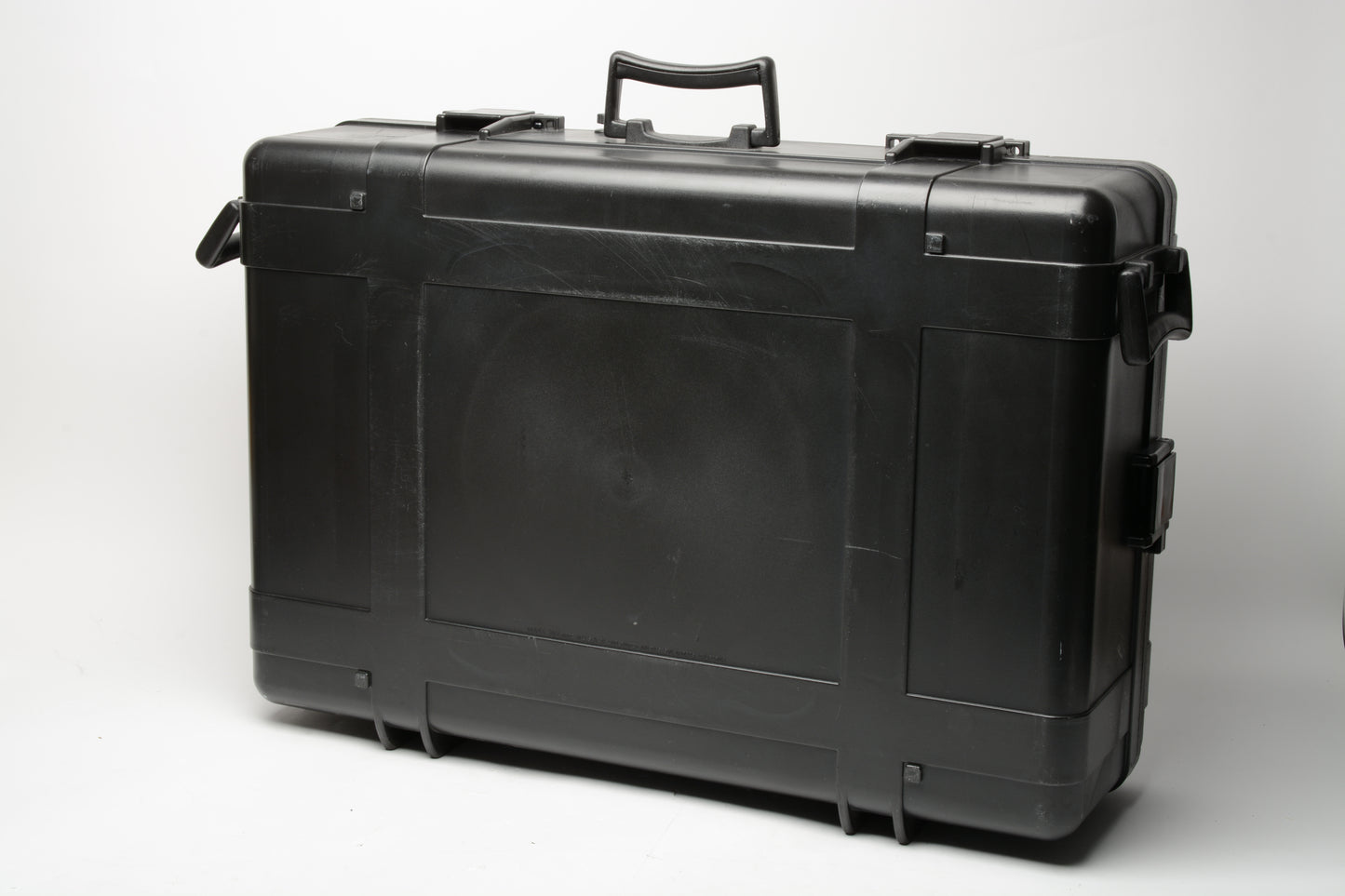 Underwater Kinetics Tundra Case 27" x 17" x 8" w/Side handles, Nice