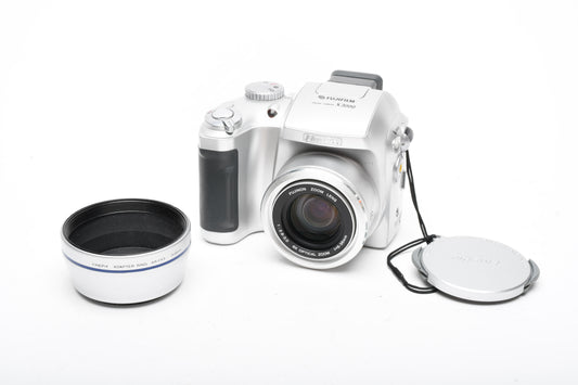 Fujifilm FinePix S3000 3.2MP Digital Point&Shoot Camera, Mint-, Tested