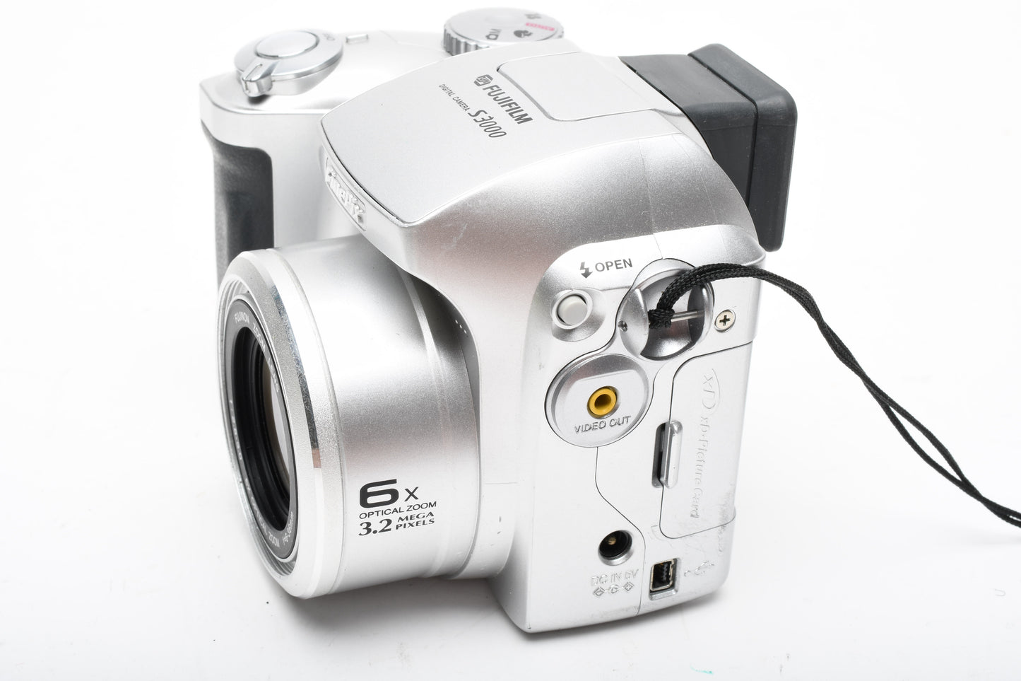 Fujifilm FinePix S3000 3.2MP Digital Point&Shoot Camera, Mint-, Tested