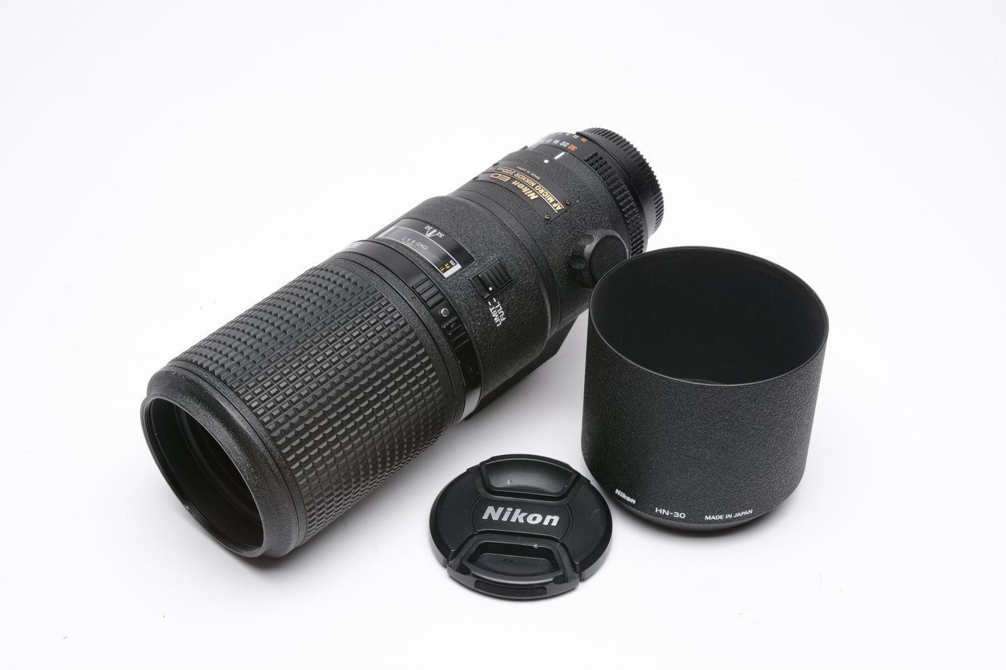 Nikon Nikkor AF 200mm f4 D ED Micro Lens, Hood, Very sharp! *Read