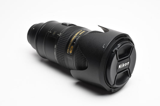 Nikon AF-S Nikkor 70-200mm f2.8G ED VR II zoom lens, Hood, Sharp!
