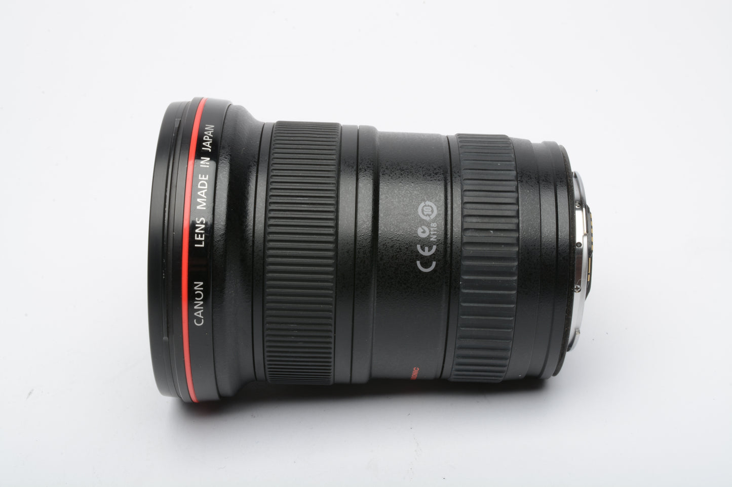 Canon EF 16-35mm f2.8L USM wide angle zoom, hood+caps, very clean