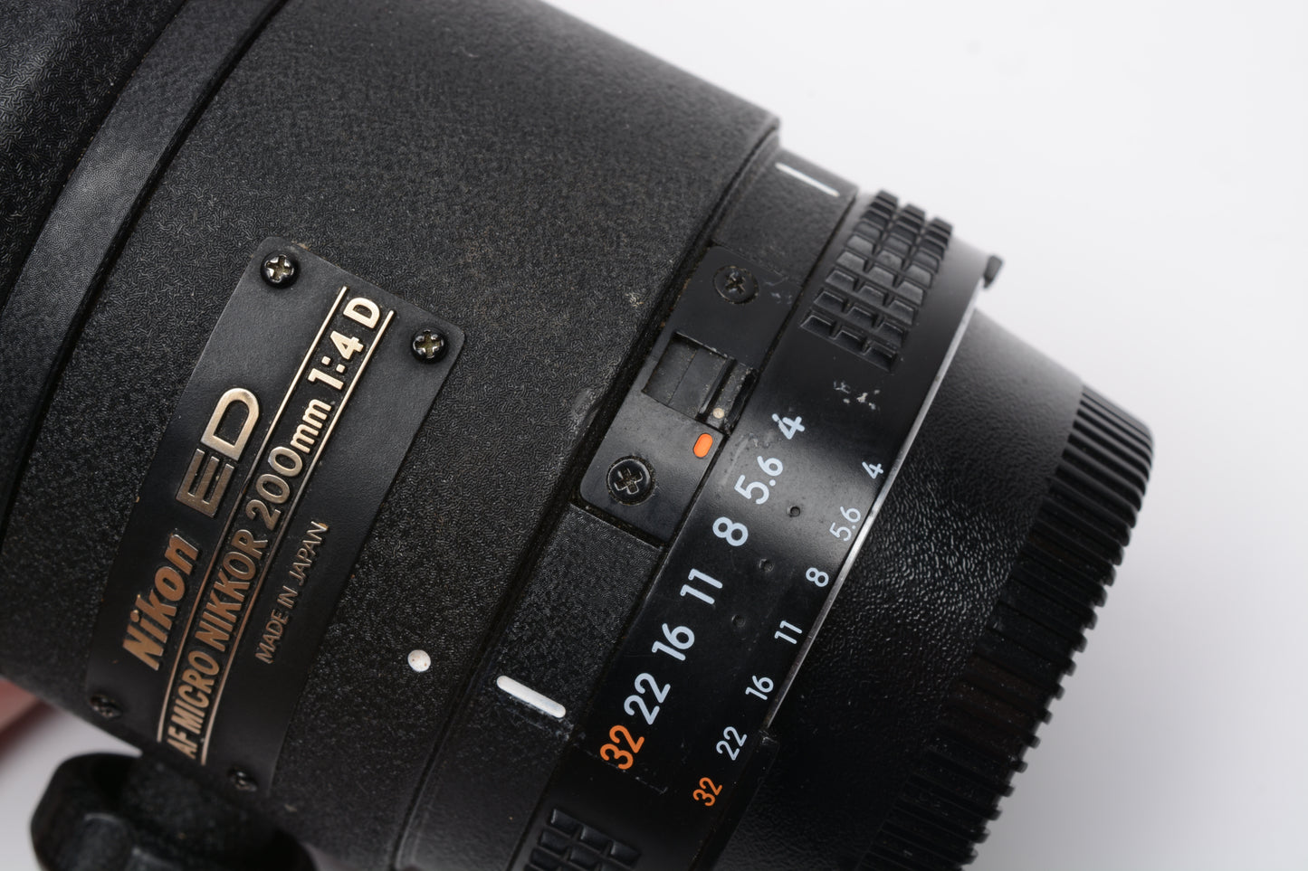 Nikon Nikkor AF 200mm f4 D ED Micro Lens, Hood, Very sharp! *Read
