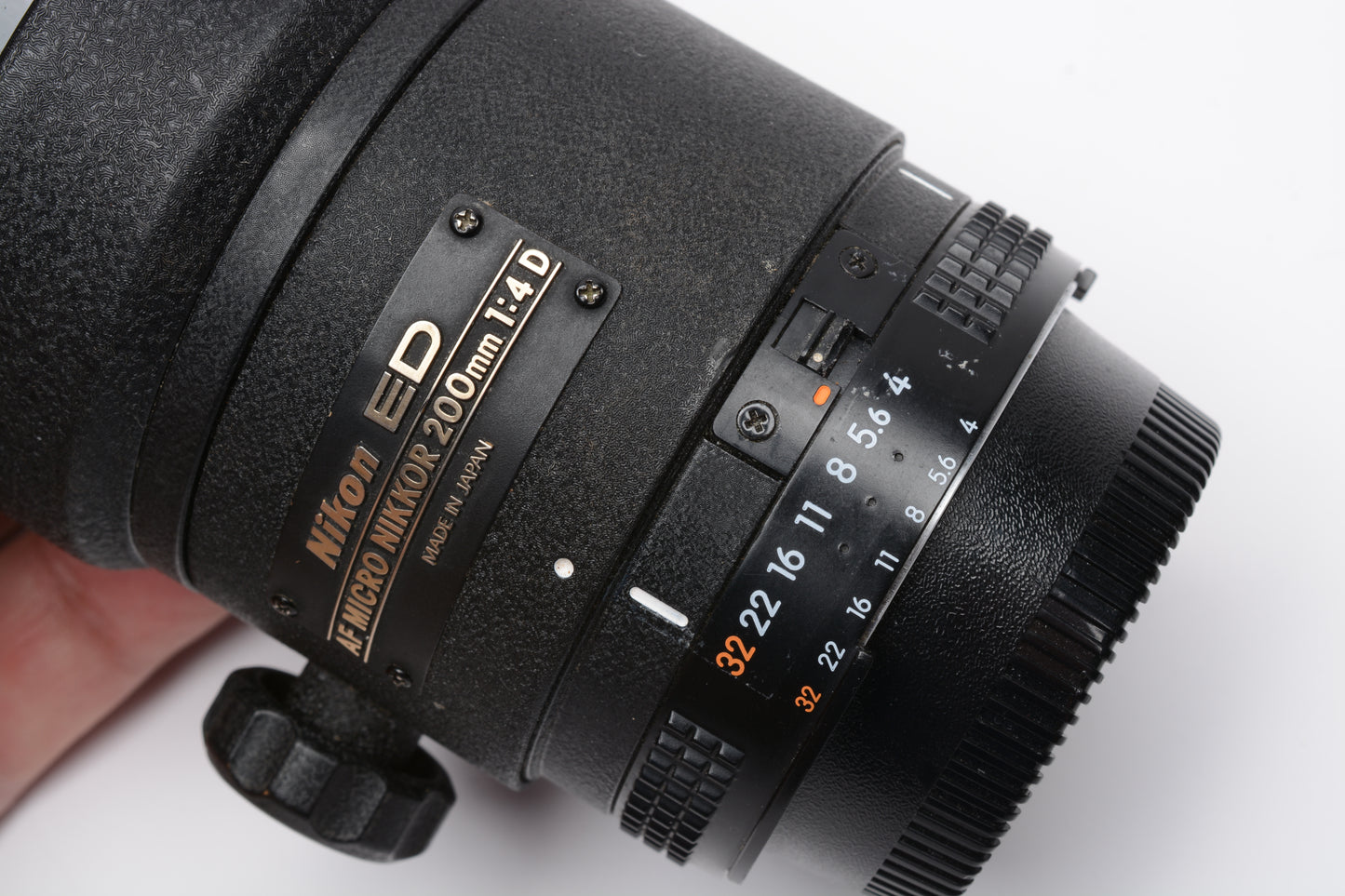Nikon Nikkor AF 200mm f4 D ED Micro Lens, Hood, Very sharp! *Read