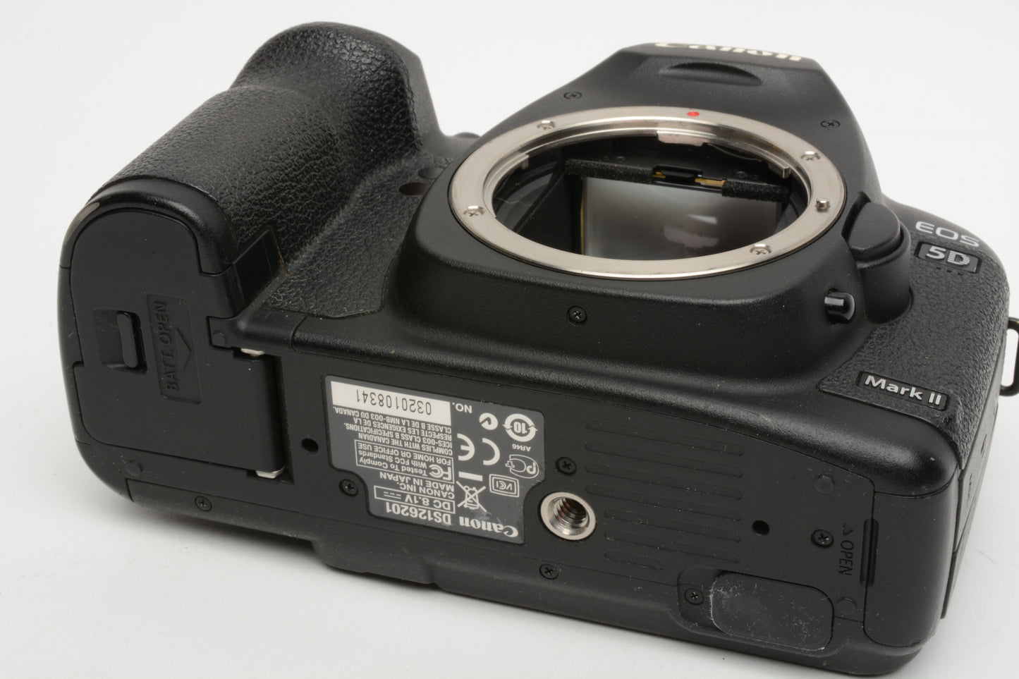 Canon EOS 5D Mark II DSLR Body, batt, charger, strap, Only 59,208 Acts