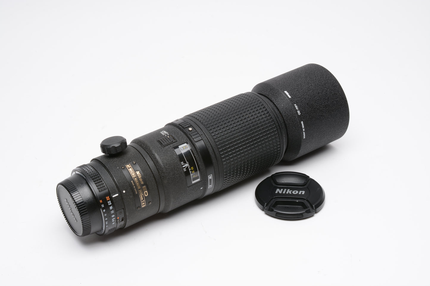 Nikon Nikkor AF 200mm f4 D ED Micro Lens, Hood, Very sharp! *Read
