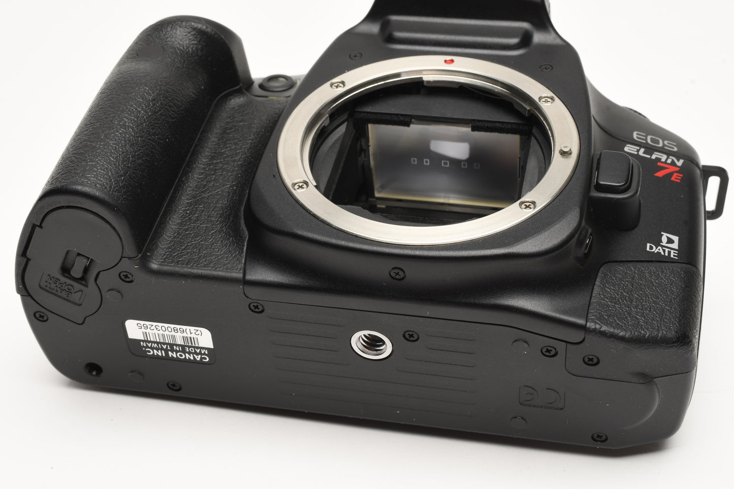 Canon Elan 7E 35mm SLR body, cap, strap, Great! Fully tested