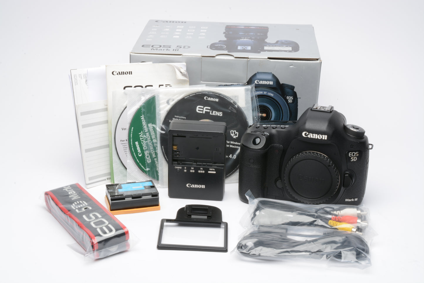 Canon EOS 5D Mark III 22.3MP DSLR Body, Batt, Charger, Boxed, Only 13,596 Acts!