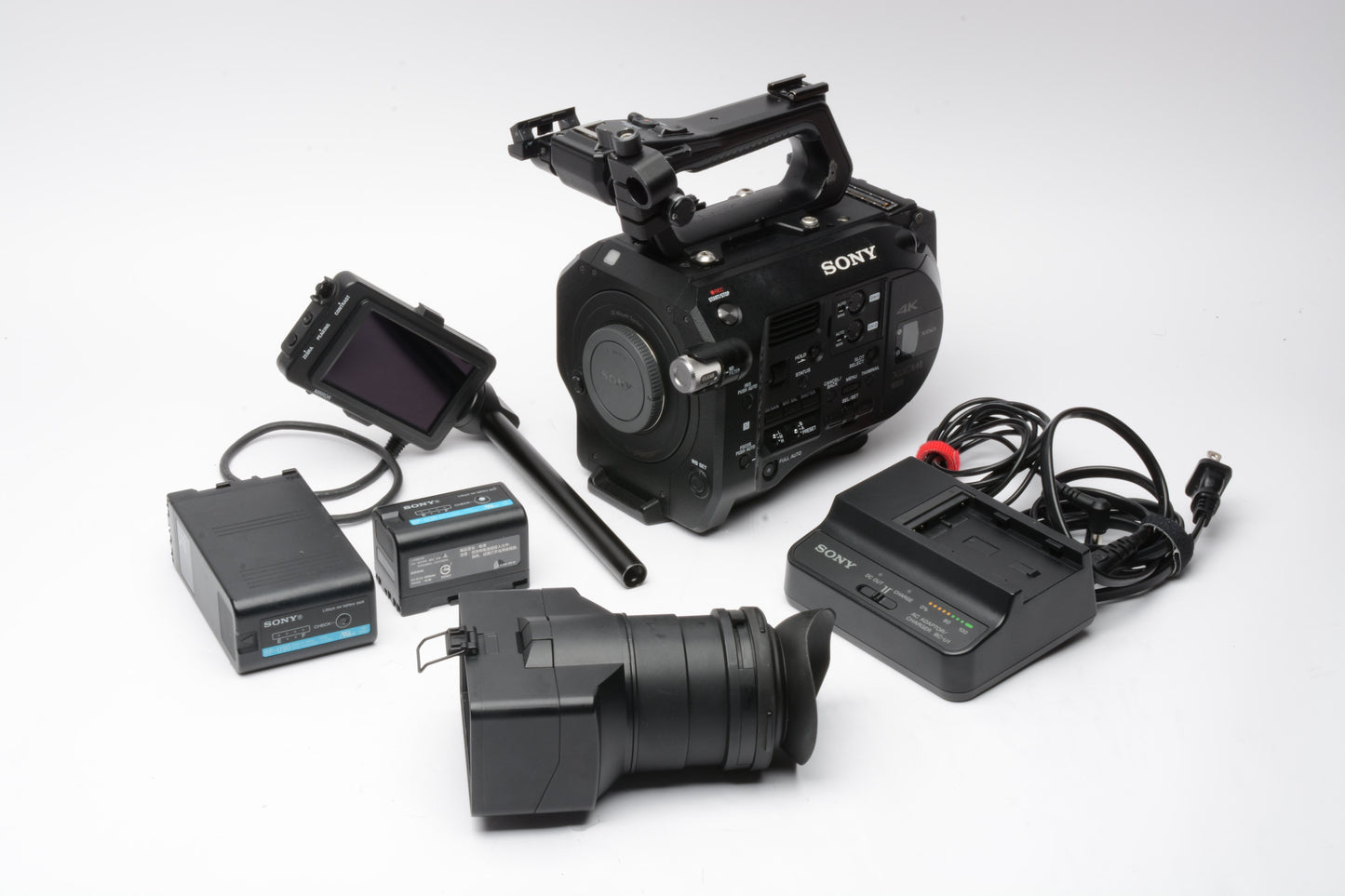 Sony PXW-FS7 4K XDCAM Camera w/Sony handle, Monitor, 2X batts, charger++ 372 Hours!