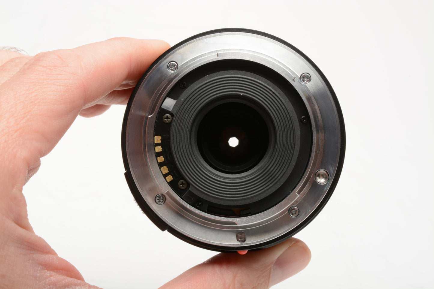 Minolta Maxxum AF 35-70mm f4 zoom w/UV, caps, pouch, nice! For A mount