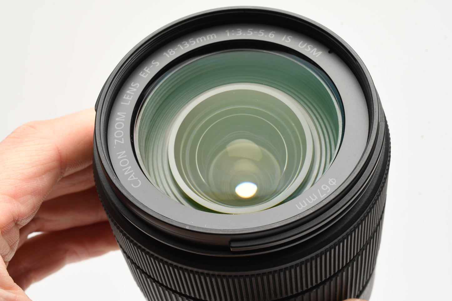 Canon EFS 18-135mm f3.5-5.6 IS Nano USM lens, caps, Very clean