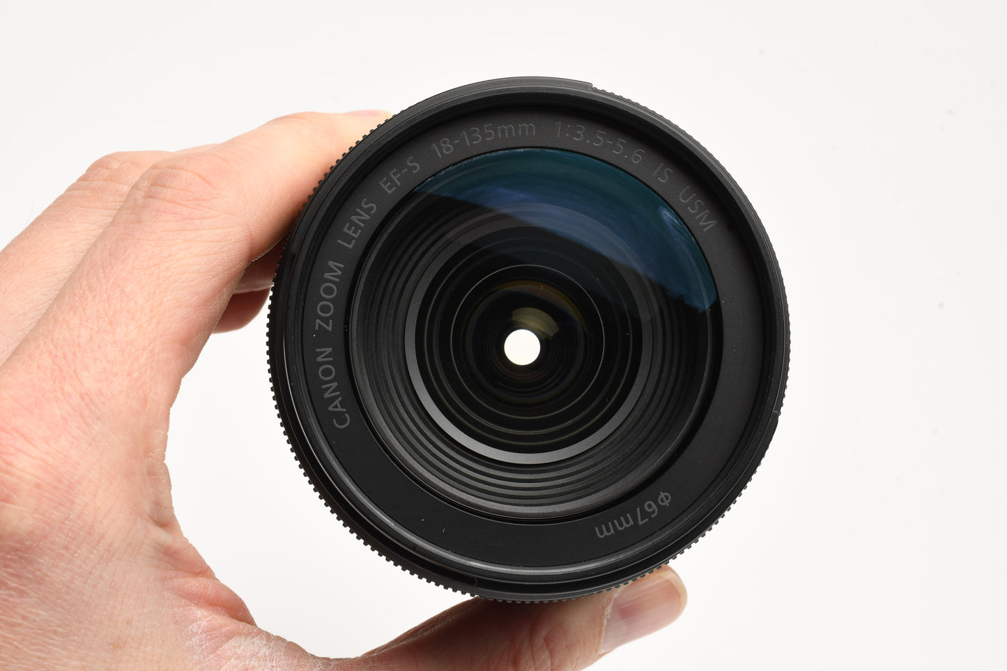 Canon EFS 18-135mm f3.5-5.6 IS Nano USM lens, caps, Very clean