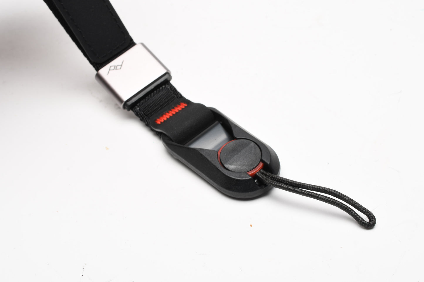 Peak design cuff wrist strap, very nice and clean in pouch w/Post