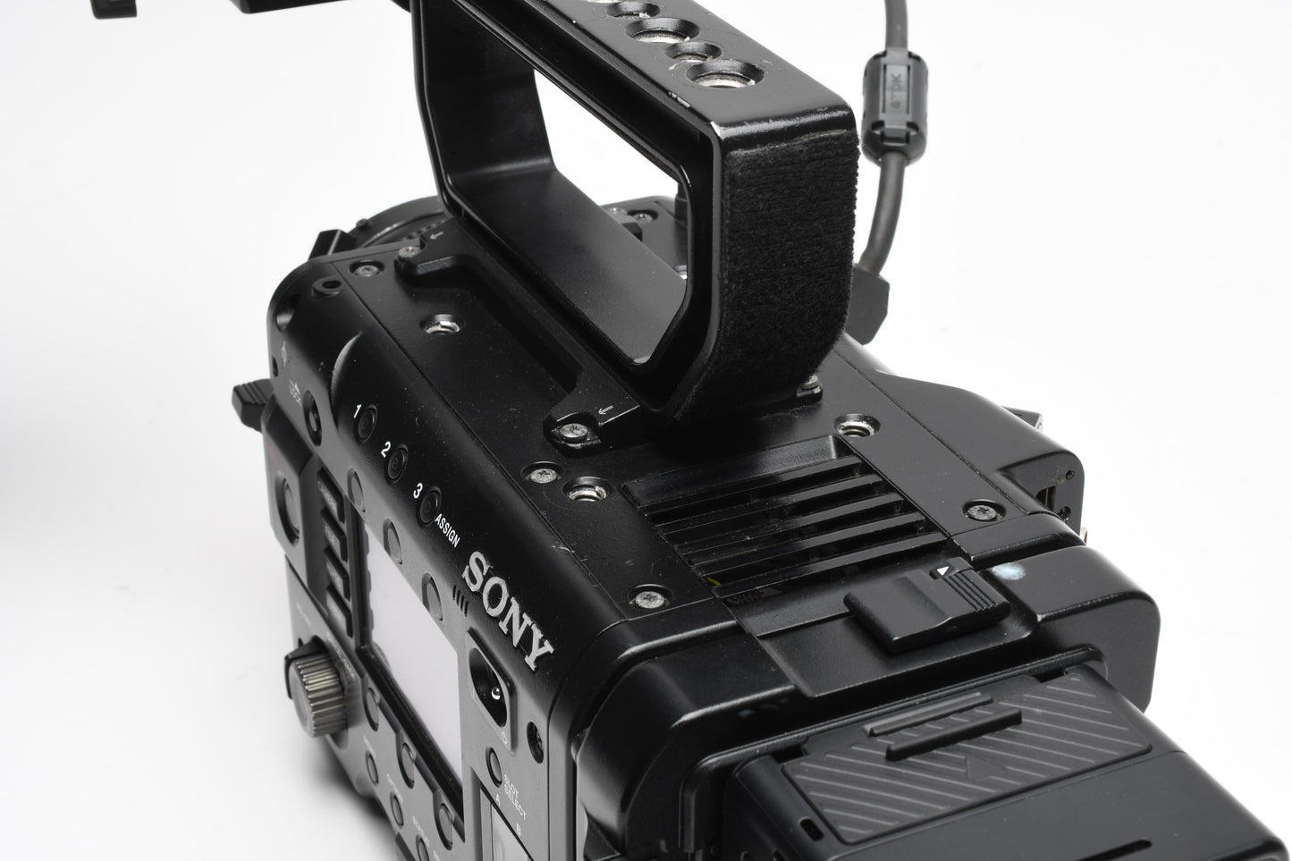 Sony PMW-F5 camera w/handle, Viewfinder, batt+charger, Parts/repair