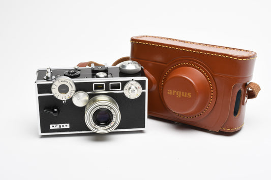 Argus C3 35mm "Brick" camera w/Cintar 50mm f3.5 w/ Case, Clean, Vintage