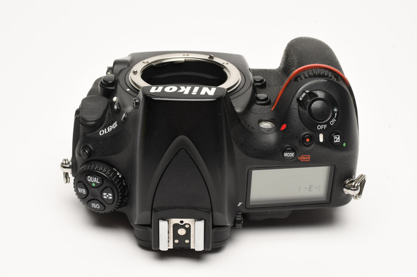 Nikon D810 DSLR Body, 2Batts, charger, 69K Actuations, Tested, Great