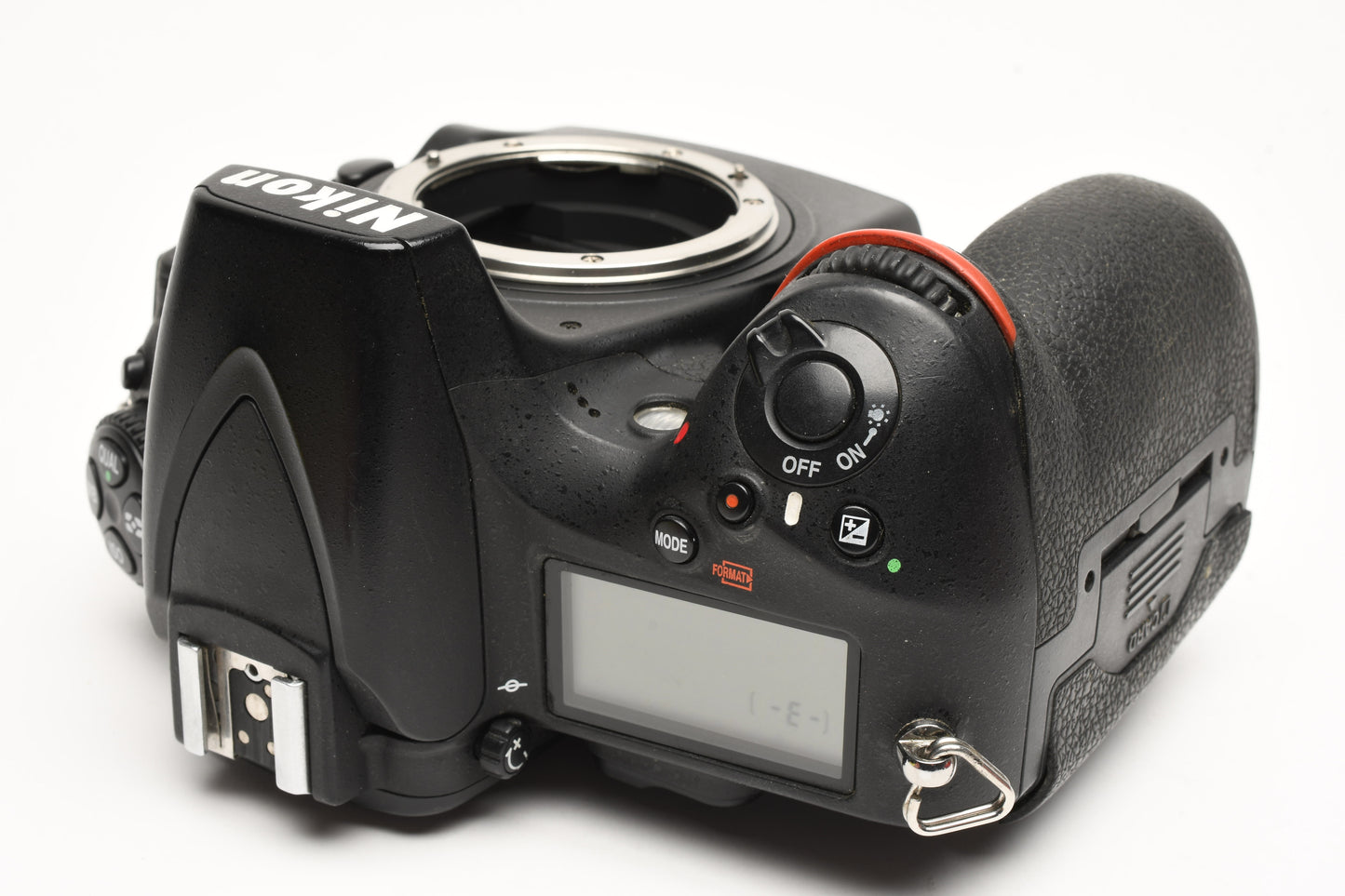 Nikon D810 DSLR Body, 2Batts, charger, 69K Actuations, Tested, Great