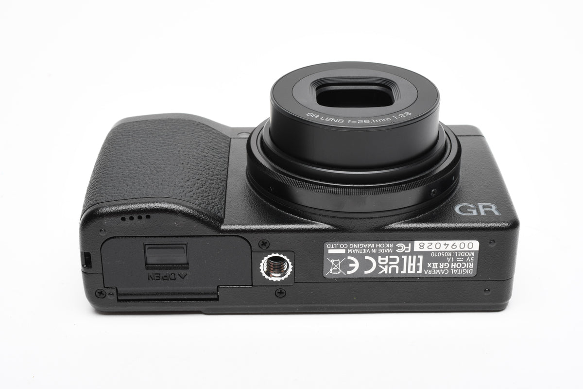 Ricoh GR IIIx 24.2MP R05010 Digital Point&Shoot Camera, Mint, Boxed
