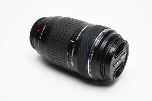 Olympus Zuiko Digital AF 70-300mm F4-5.6 ED w/Caps, 4/3 Mount