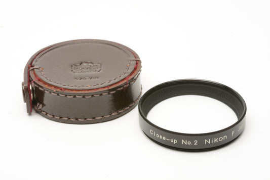 Nikon No. 2 Close-up filter in leather case, very clean