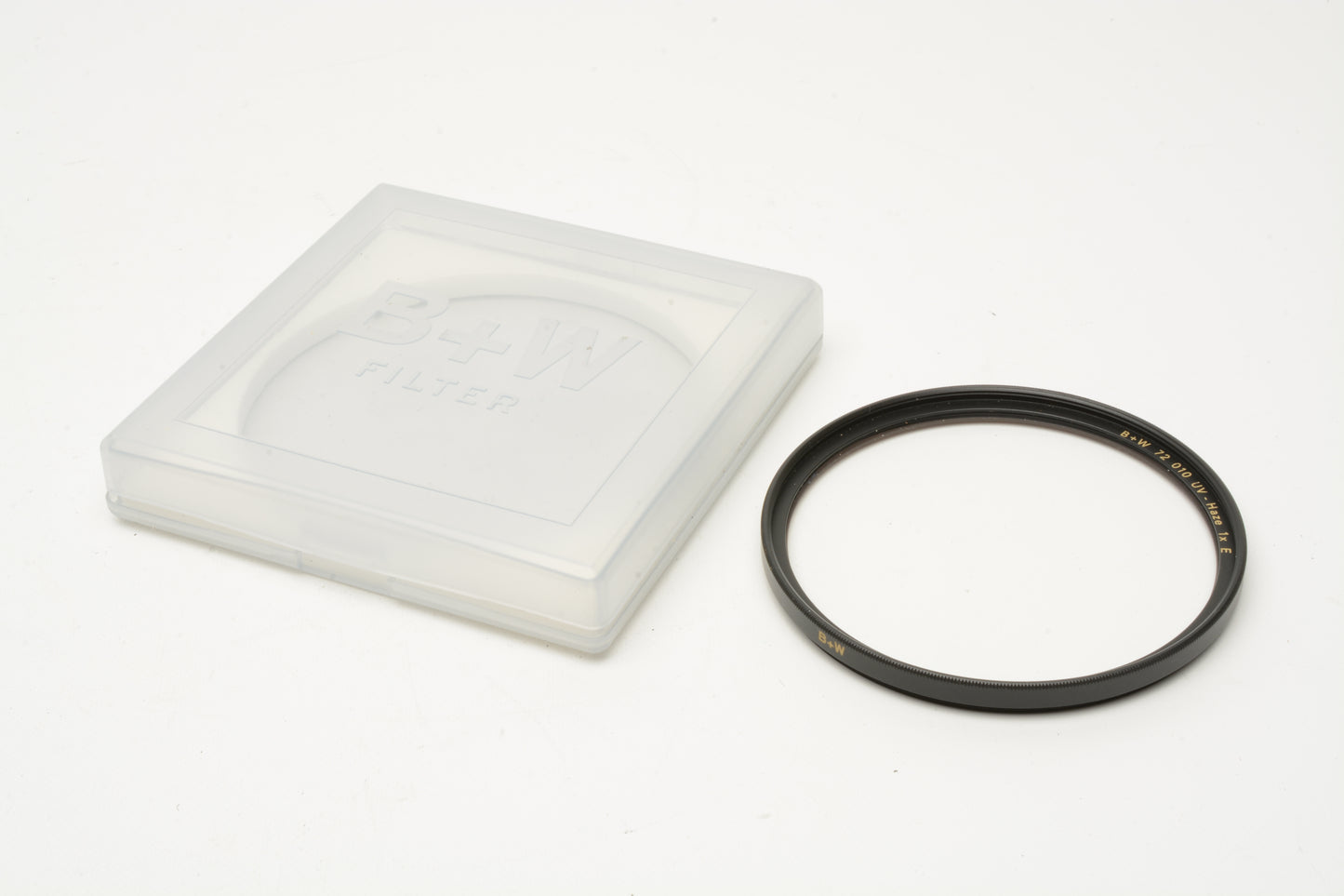 B+W 72mm 010 UV 1x E filter in jewel case, Very clean