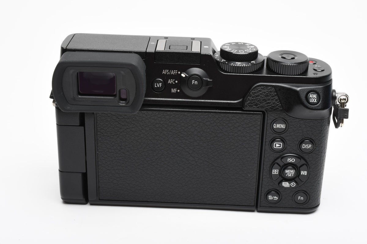 Panasonic Lumix DMC-GX8 20.3MP MFT Body Only 1103 Acts!! 2 Batts, Mint-
